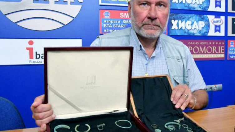 Бижута, накити... Показаха открития от “Града на мъртвите“