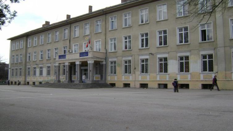 Електронен прием за първокласниците във Варна 