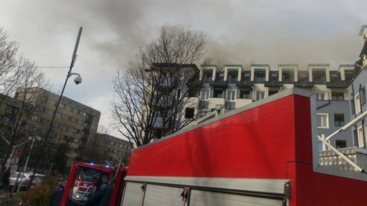 Сграда пламна в „Студентски град"