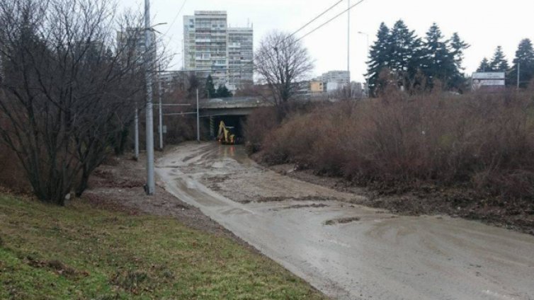 Пуснаха алтернативно захранване към водопровода Варна- Златни пясъци
