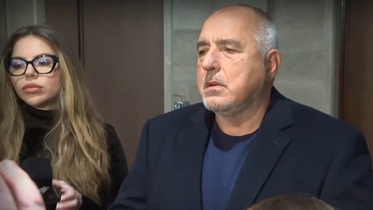Борисов готов да говори за оставка, след като българите започнат да теглят евро от банкомата