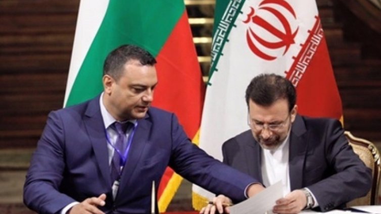 Обсъжда се развитието на новия транспортен коридор между Персийския залив и Черно море