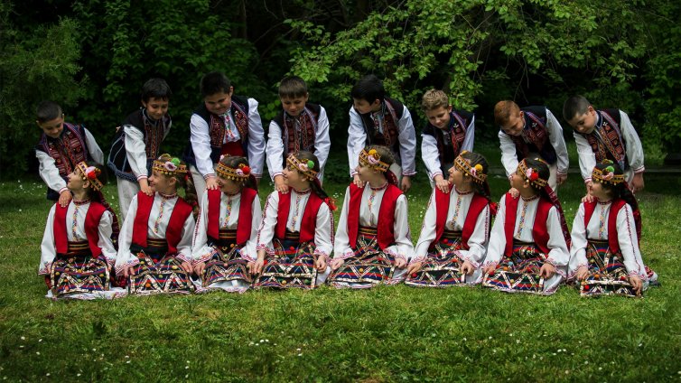 Най-много желаещи да пеят и танцуват народни танци деца в ОДК-Варна