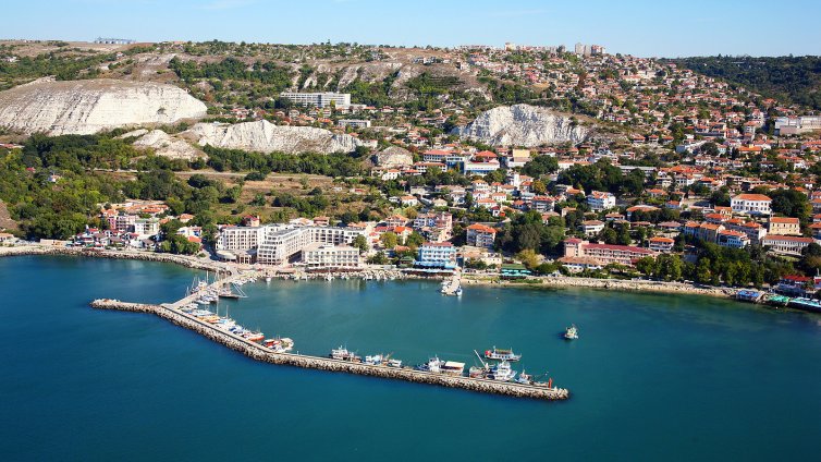 Откриха мъртва жена в Балчик