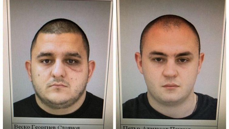 Предадоха се двамата мъже, издирвани за погрома в столично заведение