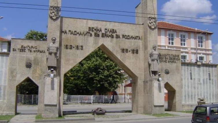 Утре затварят част от бул. "Осми Приморски полк“ заради честване