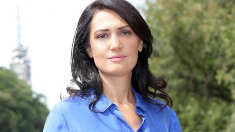 Имат ли гражданска позиция звездите? А как "четат" новините?