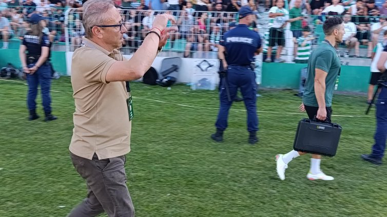 Илиан Илиев определи групата за мача в Пловдив