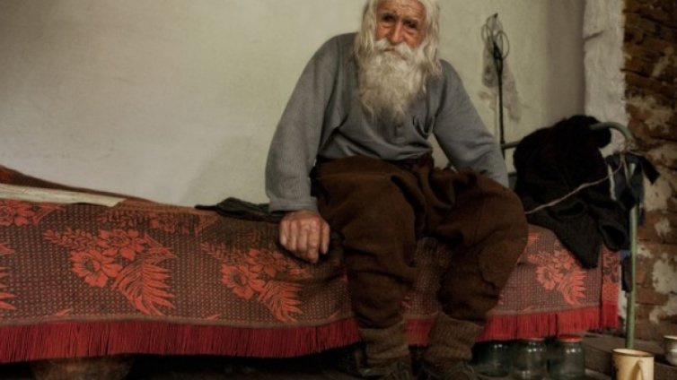Дядо Добри: Бойко е Божи човек!