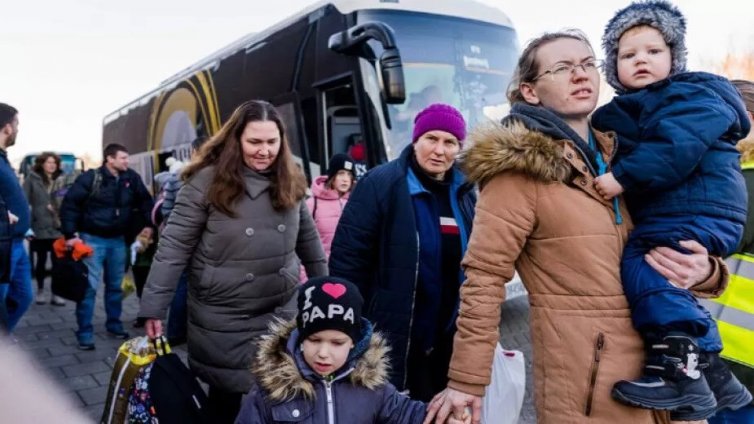 Откриват нов център за подкрепа на бежанци от Украйна във Варна
