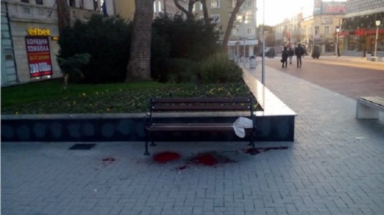 Локви кръв до шадраваните, откриха труп на мъж