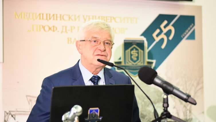 Създават социален фонд за здравно неосигурени