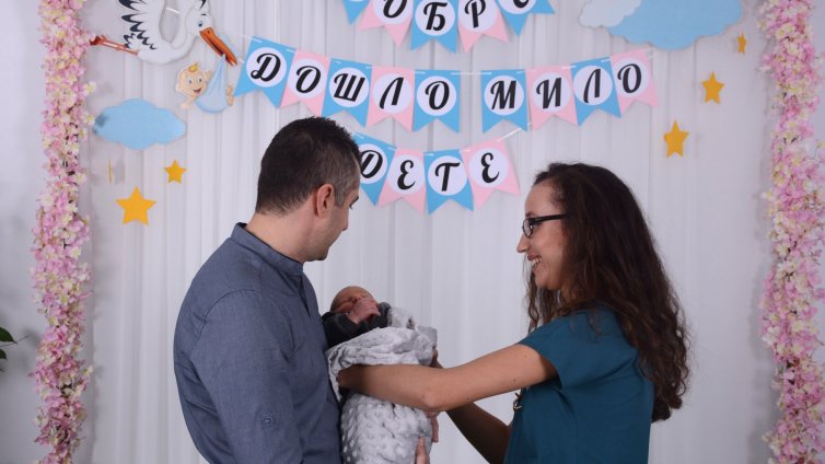 АГ болницата във Варна е с изцяло обновена изписвалня за новородени