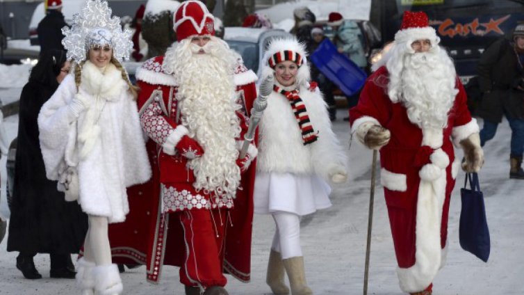 Легенди за превъплъщенията на Дядо Коледа