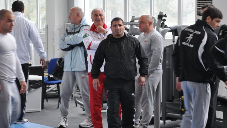 Дебютанти ще ни представят в класиката на европейското