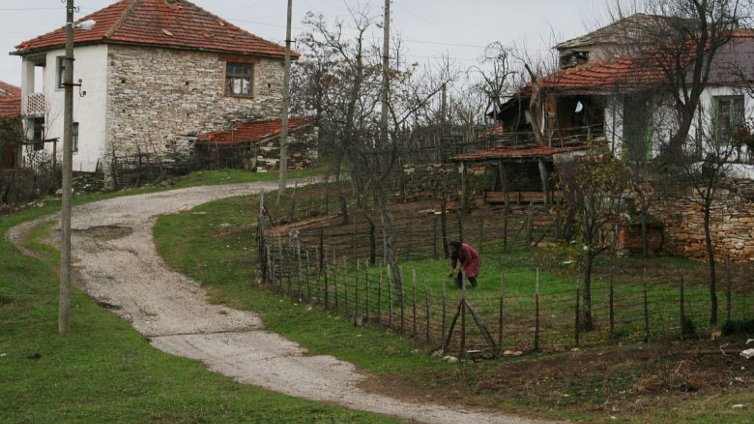 Селска полиция ще пази реколтата и старите къщи?