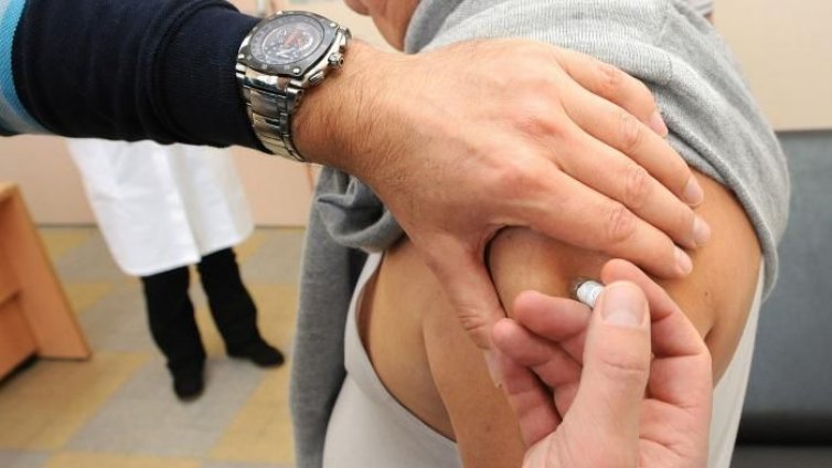 Три дни постничко, седмица без цигари, 42 дни без алкохол… И те ваксинират