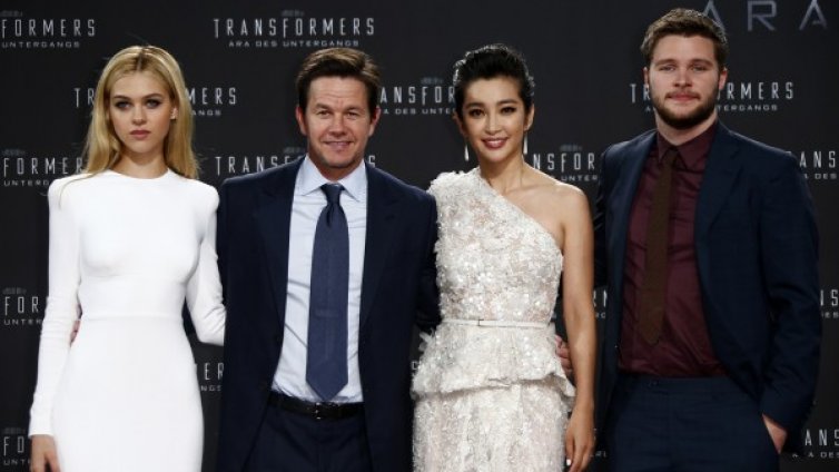 "Трансформърс: Ера на изтребление" - абсолютен фаворит на зрителите