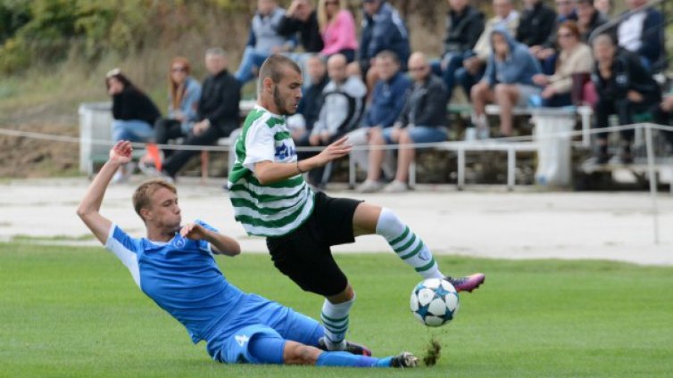 Черно море върти 1:1 с Левски у дома