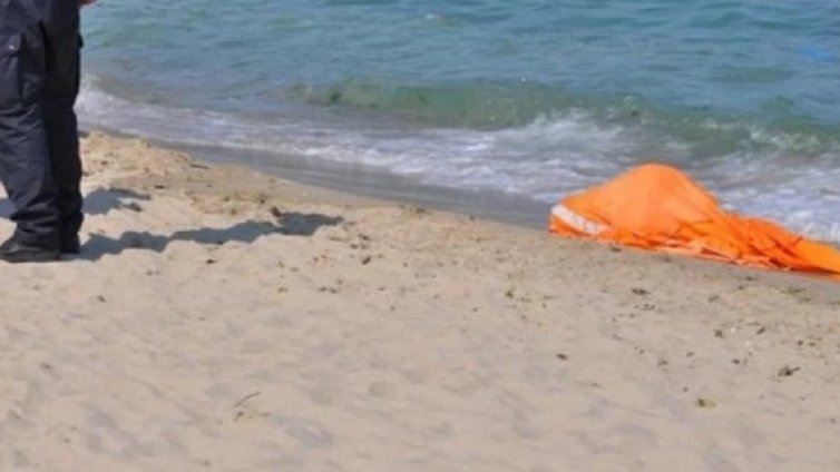 Морето изхвърли втори труп, този път на гола жена