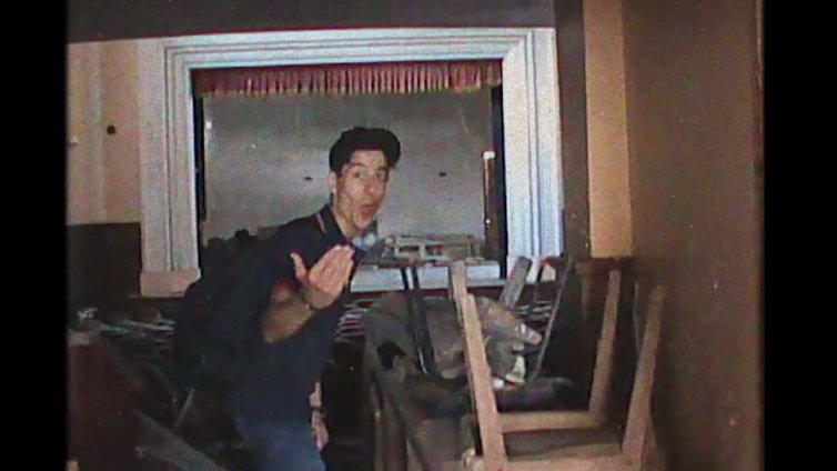 Това е Наско от Хасково! Неговата душа гори за сцената (ВИДЕО)