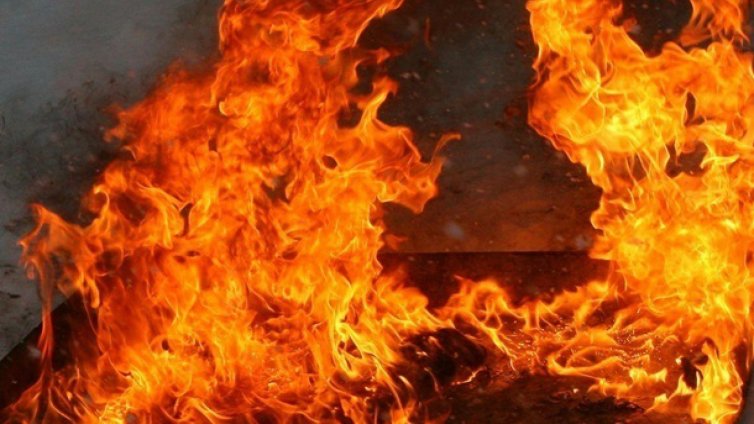 Две жертви и 17 пострадали при пожар в клуб