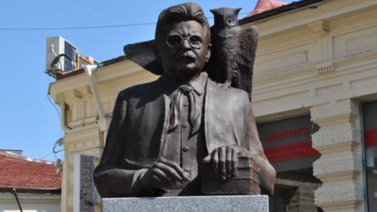 Откриха паметник на Елиас Канети в Русе