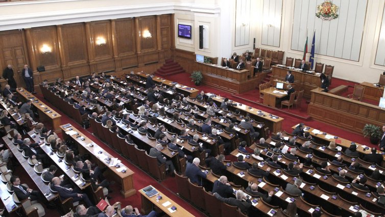 Законотворците с мерки за по-добро финансиране на местно ниво