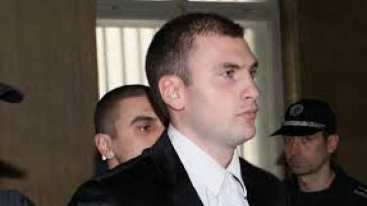 Откараха Октай Енимехмедов в затвора в Бургас