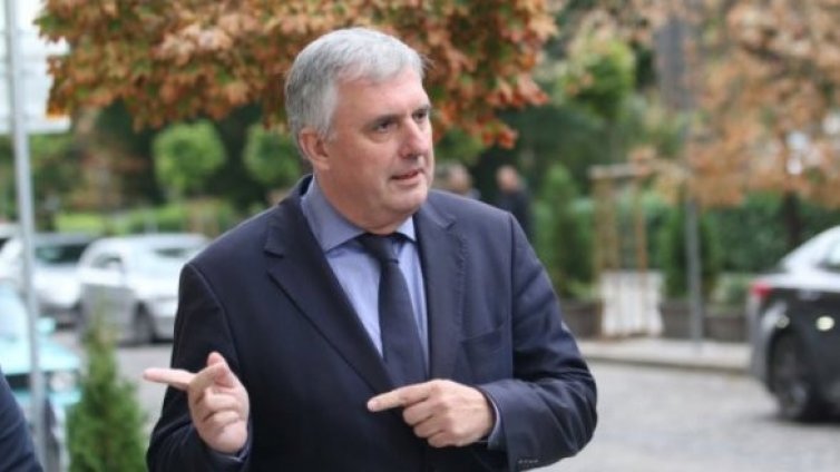 Калфин: Бюджетът не носи изненади, плащаме цената на години безотговорно управление