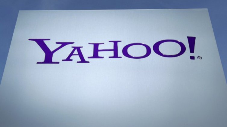 Alibaba дава заден за онлайн бизнеса на Yahoo