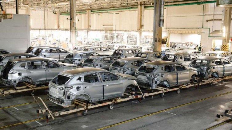Nissan съкращава 19 000 работници в САЩ и Европа