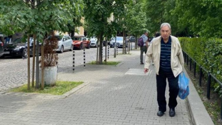 Как живее днес най-старият жив член на Политбюро