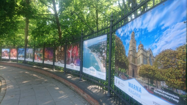 Рекламират Варна в кралския парк „Лаженки“ във Варшава