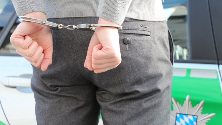 Задържаха нагли крадци във Варна и Девня