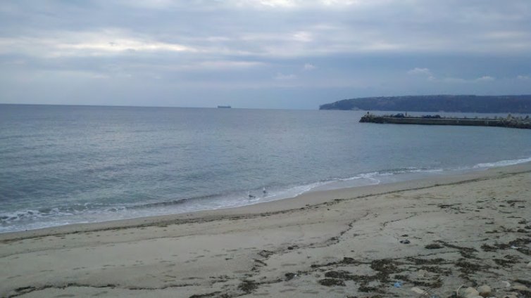 Облачно и ветровито