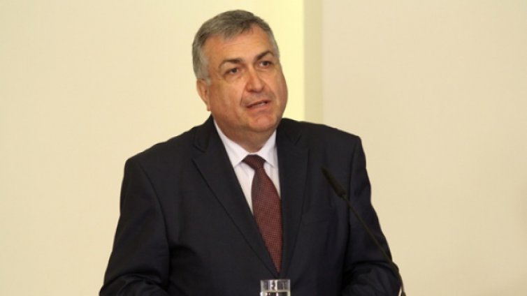 Премиерът: Положението в митниците е тревожно