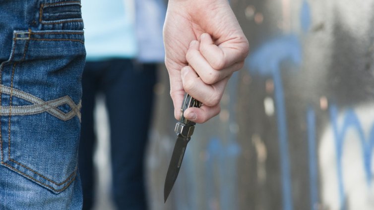Мъжът, наръгал полицаи в Брюксел, е свързан с джихадисти