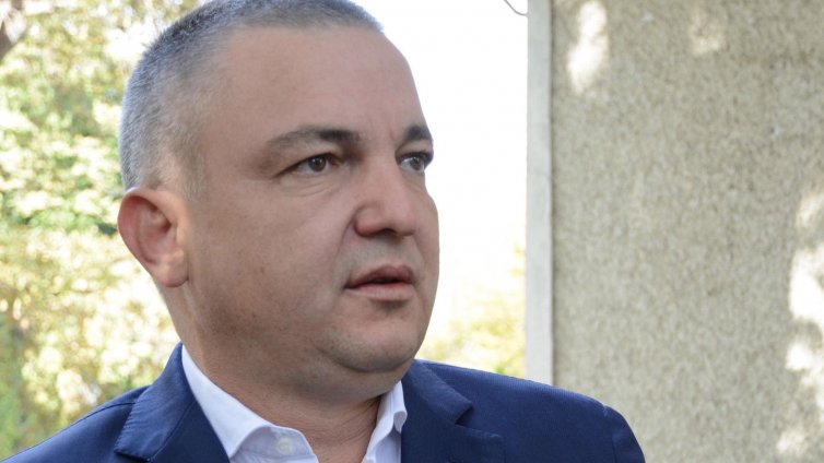 Дело срещу бившия кмет на Варна Иван Портних влиза съда
