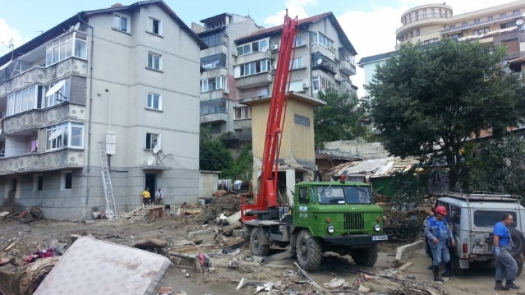 От съображения за сигурност в отделни къщи в „Аспарухово“ токът все още е изключен