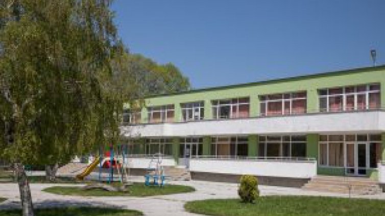 Коронавирусът влезе в нова варненска градина