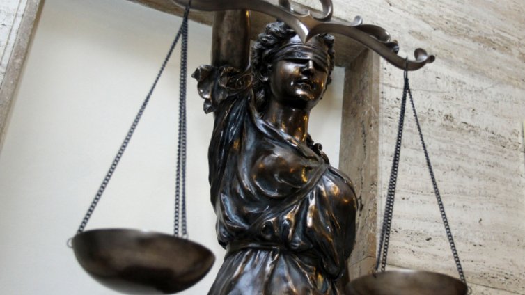 Условно осъдиха мъже, хванати да шофират след употреба на алкохол и трева