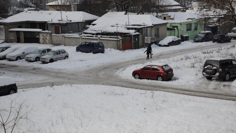 Предупреждават за очаквани силни снеговалежи в четири области