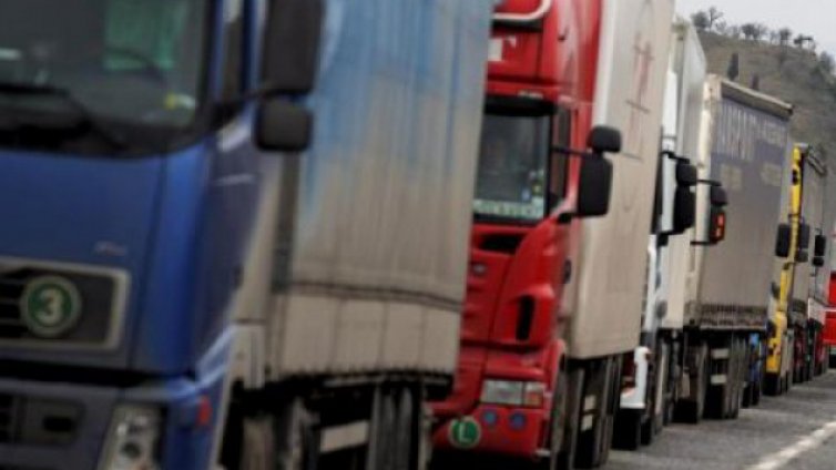 10 км колона от ТИР-ове на "Капитан Андреево"