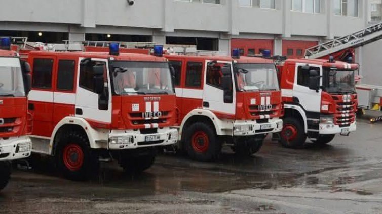 169 пожара са потушени за изминалото денонощие у нас