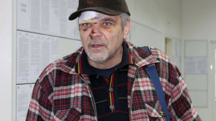 Пребиха поета, обидил девствената колежа