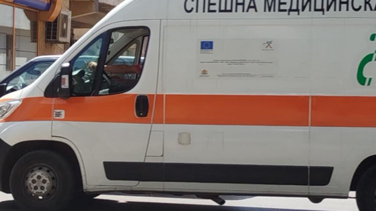 Двама пострадаха в тежка катастрофа в Сливен