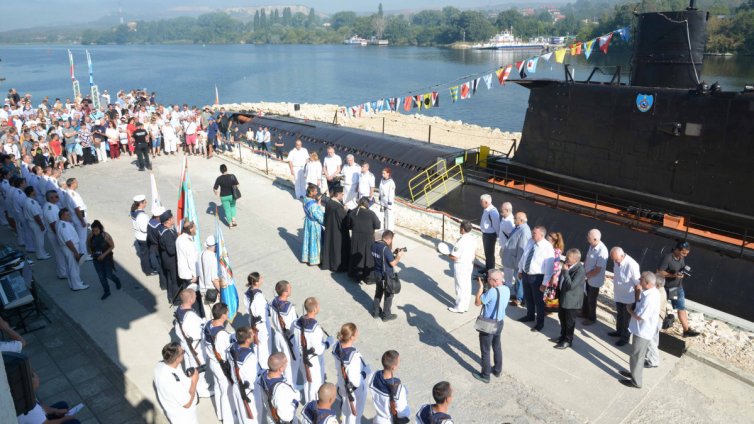 Подводницата “Слава” отново приема посетители