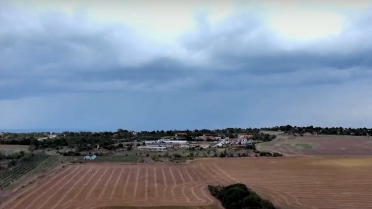 Дизайнер създава парк за дронове във варненско село (ВИДЕО)
