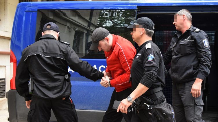 До 2 месеца решават за жалбата на младежа, прегазил балетиста Мартин